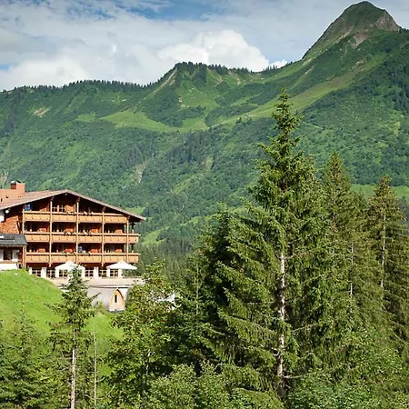 Alpine Lifestyle Madlener Hotel 4*