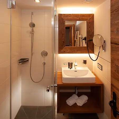 Alpine Lifestyle Madlener 4* Damuels