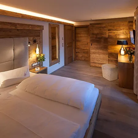 Alpine Lifestyle Madlener Hotel 4*