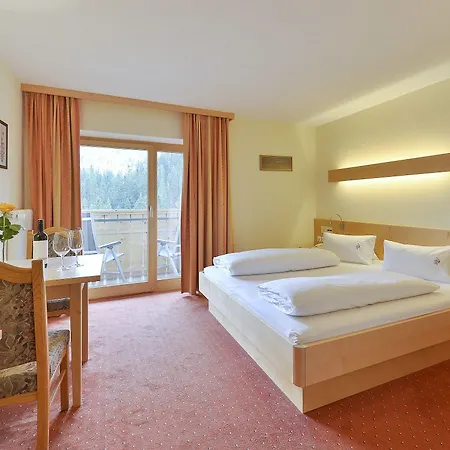 Hotel Alpine Lifestyle Madlener 4*