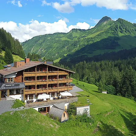 Alpine Lifestyle Madlener 4*