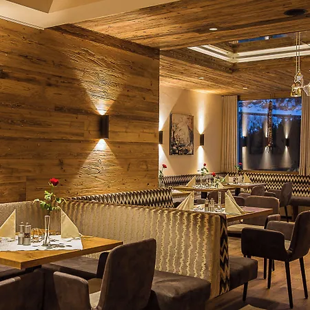 Alpine Lifestyle Madlener 4* Damüls