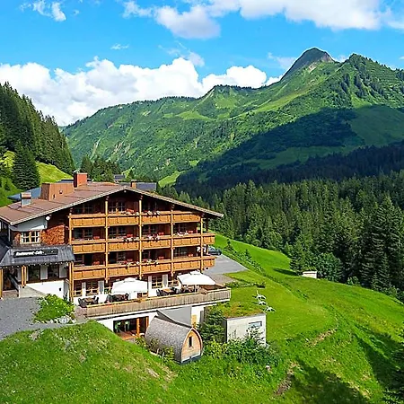 Alpine Lifestyle Madlener 4*
