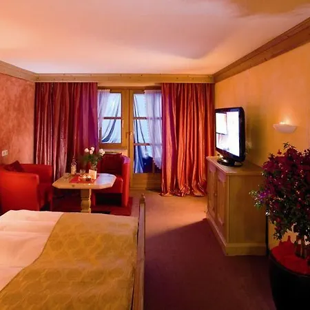 Hotel Alpine Lifestyle Madlener 4*