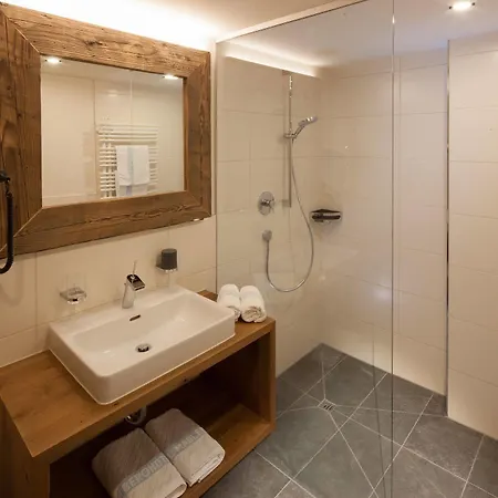 Alpine Lifestyle Madlener 4*